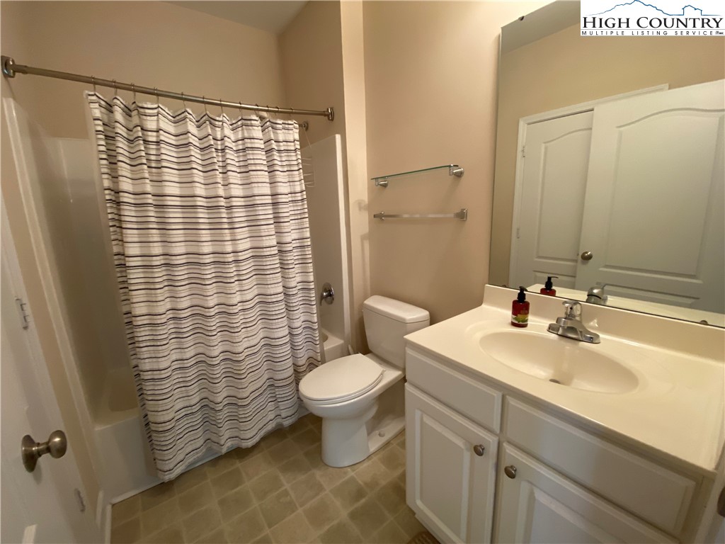 186 Cecil Miller Road, Unit 202 Boone, NC 28607 - Photo 14 of 19