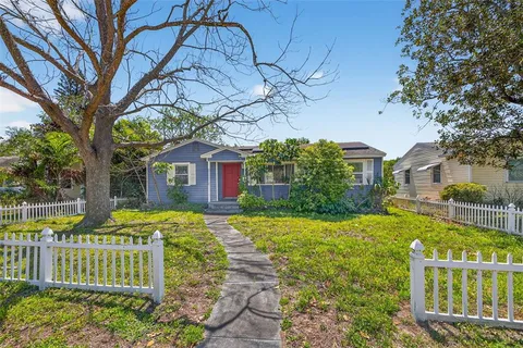 $325,000 | 734 40th Avenue Northeast, St. Petersburg, FL 33703