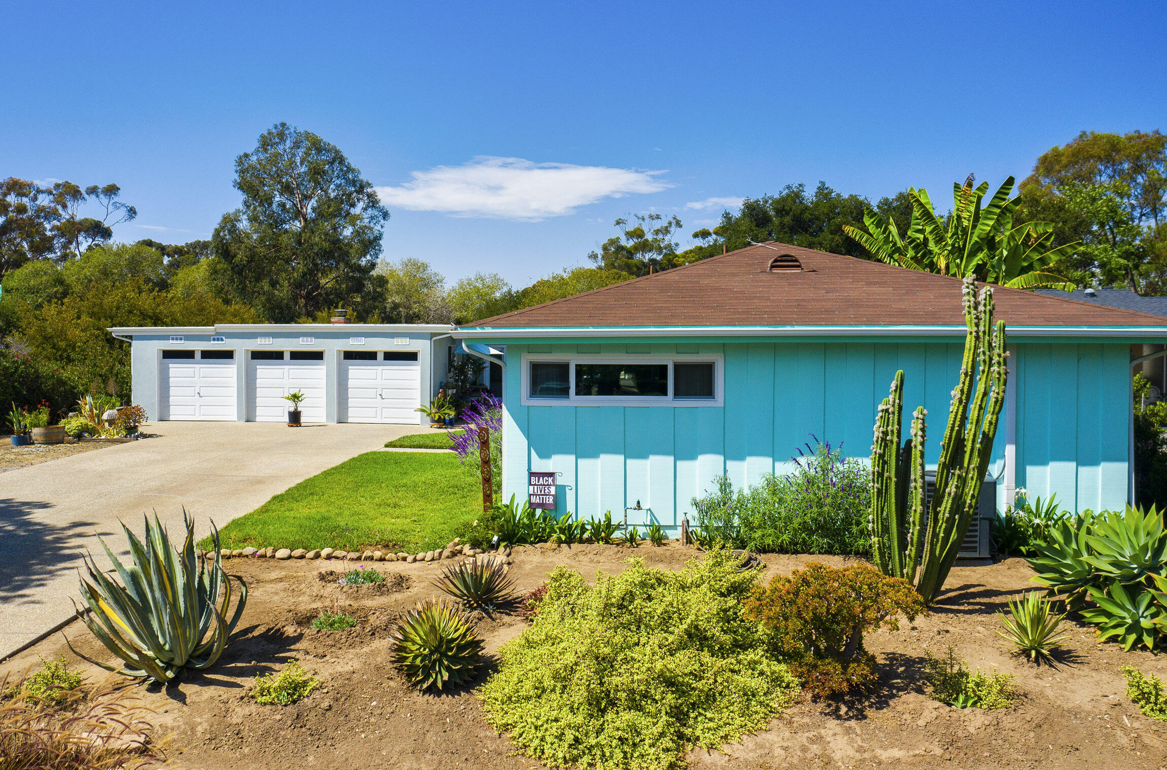 231 Ribera Drive, Unit A Santa Barbara, CA 93111 - Photo 2 of 18 front view of a house with a yard