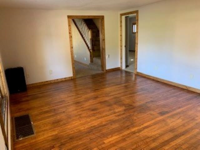 154 Grove Street Rome City, IN 46784 - Photo 3 of 29