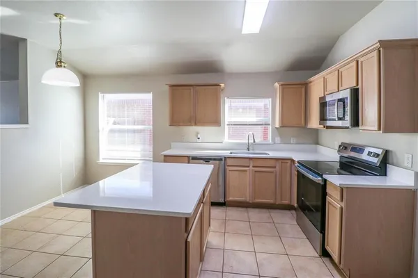 $2,050 | 8224 Storm Chaser Drive, Fort Worth, TX 76131