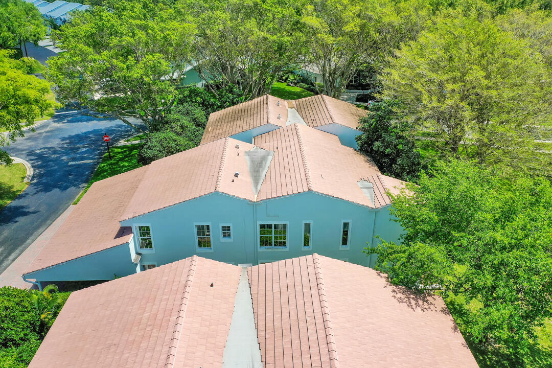 6245 Old Court Road, Unit 202 Boca Raton, FL 33433 - Photo 29 of 41 a aerial view of a house