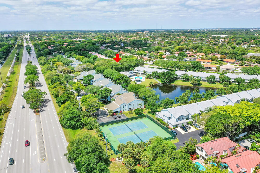 6245 Old Court Road, Unit 202 Boca Raton, FL 33433 - Photo 36 of 41 an aerial view of residential houses with outdoor space and trees