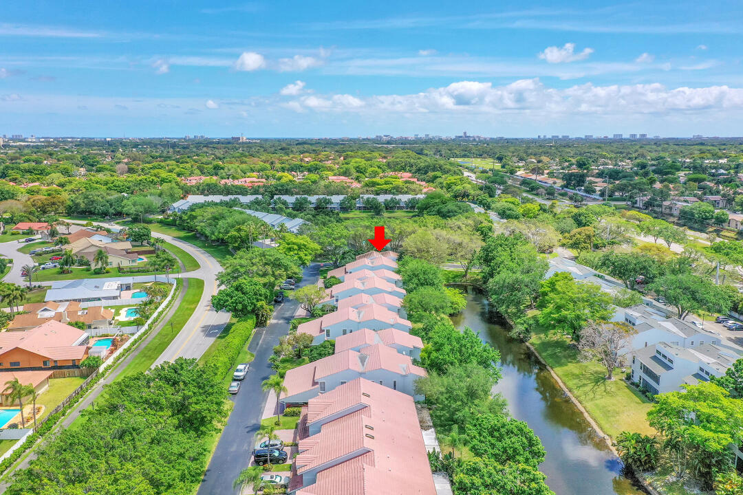 6245 Old Court Road, Unit 202 Boca Raton, FL 33433 - Photo 38 of 41 a view of a city