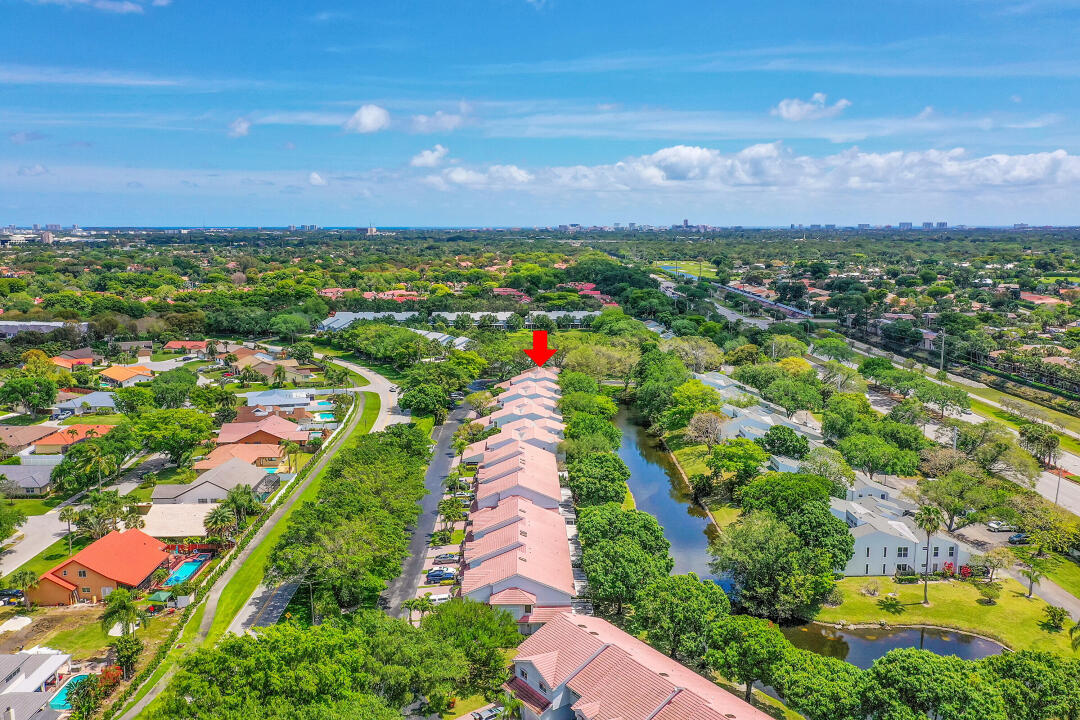 6245 Old Court Road, Unit 202 Boca Raton, FL 33433 - Photo 39 of 41 a view of a city