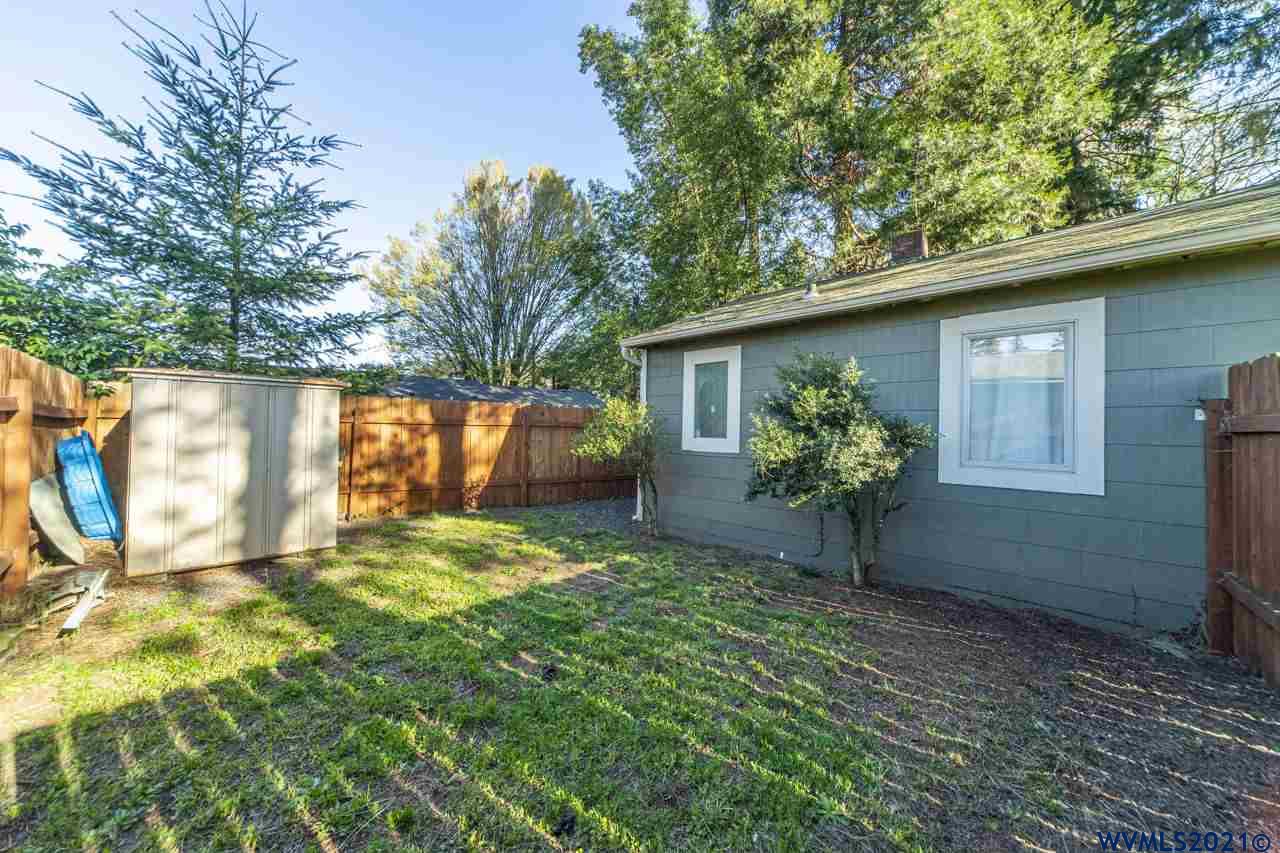 4252 Gardner Road Southeast Salem, OR 97302 - Photo 9 of 20 Gallery Image 9