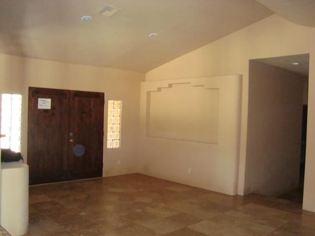 6736 East Lowden Road Cave Creek, AZ 85331 - Photo 5 of 24 Front Entrance from Family Room