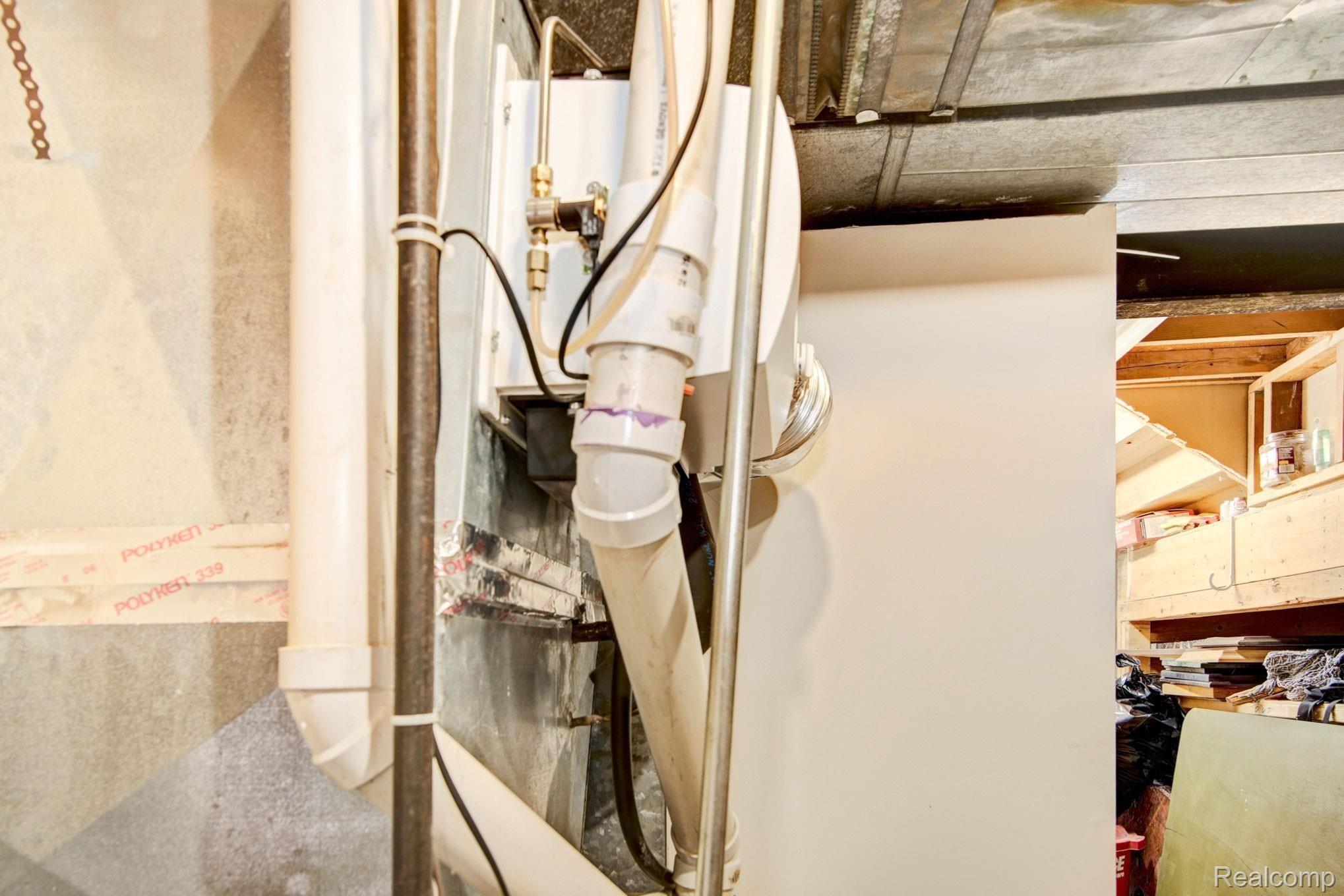 1231 Crooked Lake Road Fenton, MI 48430 - Photo 37 of 48 Furnace humidifier.jpg