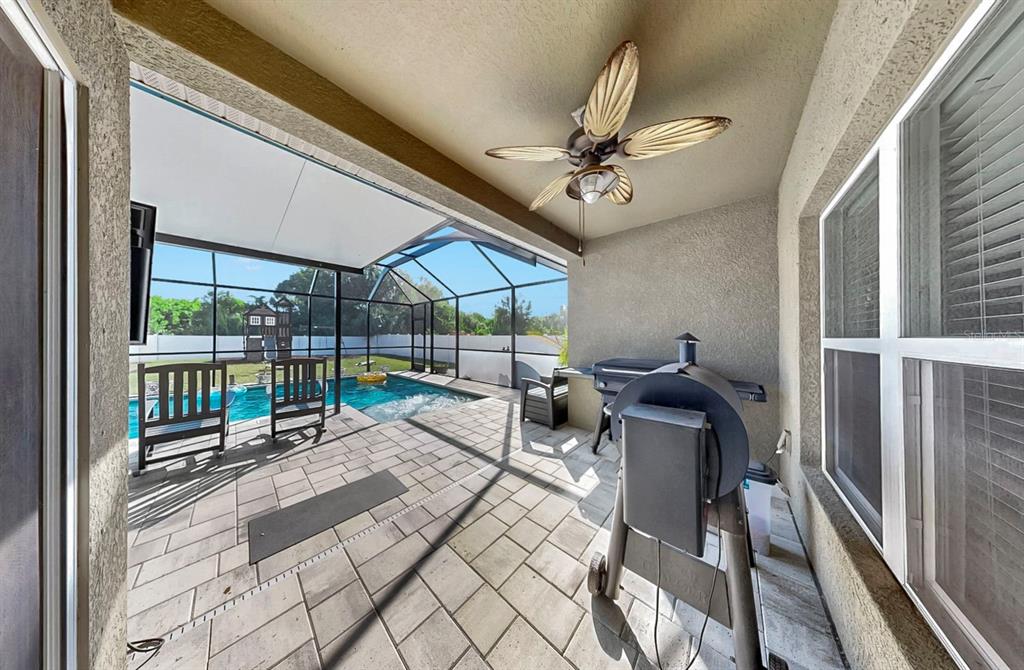 14530 Haddon Mist Drive Wimauma, FL 33598 - Photo 29 of 44 a living room with furniture