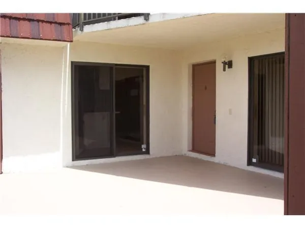 $2,750 | 8461 Boca Rio Drive, Boca Raton, FL 33433