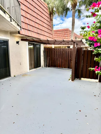 $2,750 | 8461 Boca Rio Drive, Boca Raton, FL 33433