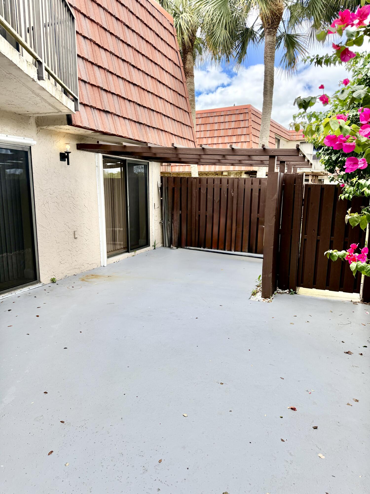 8461 Boca Rio Drive Boca Raton, FL 33433 - Photo 5 of 27 FRONT COURTYARD