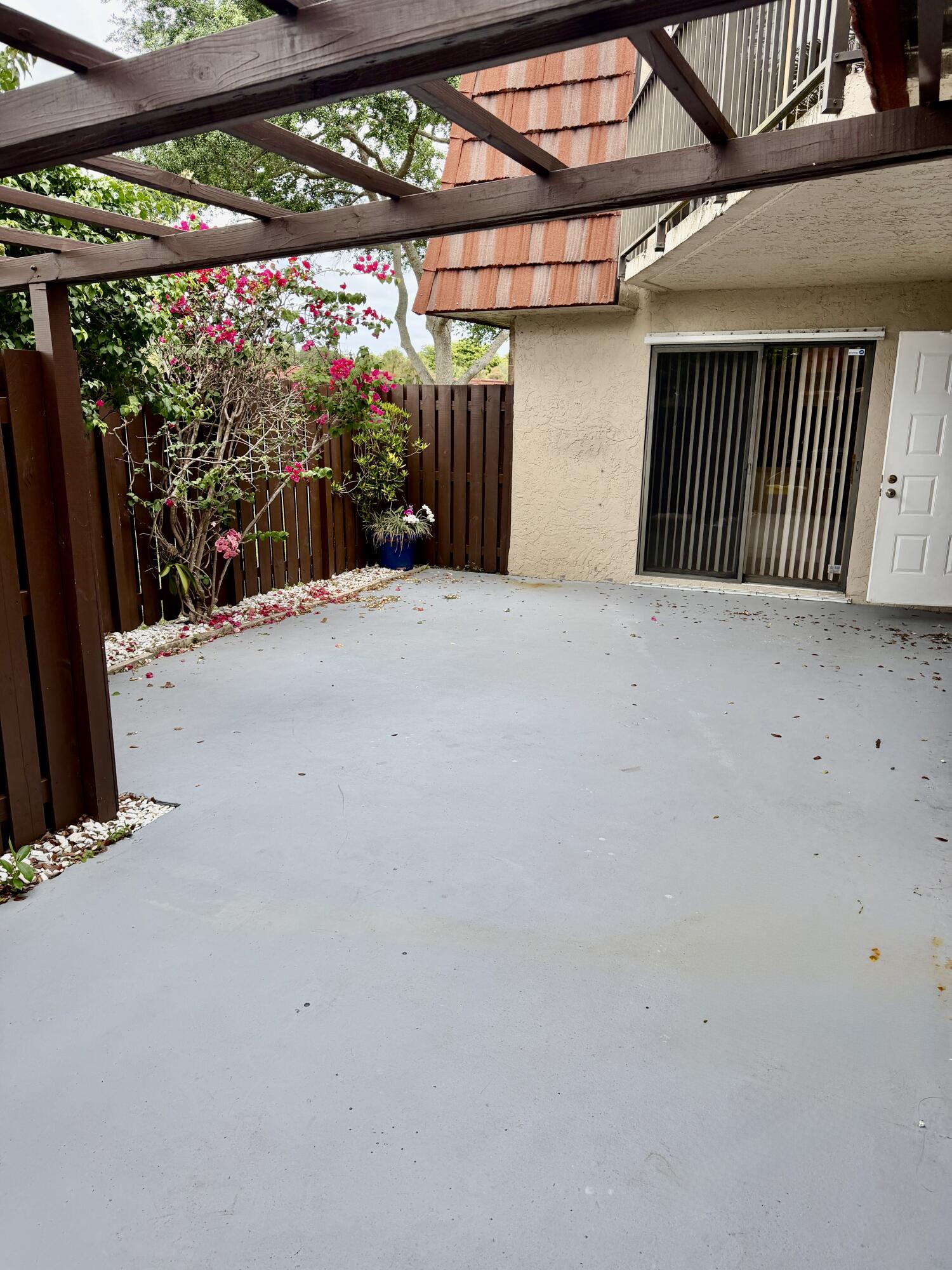 8461 Boca Rio Drive Boca Raton, FL 33433 - Photo 6 of 27 COURTYARD