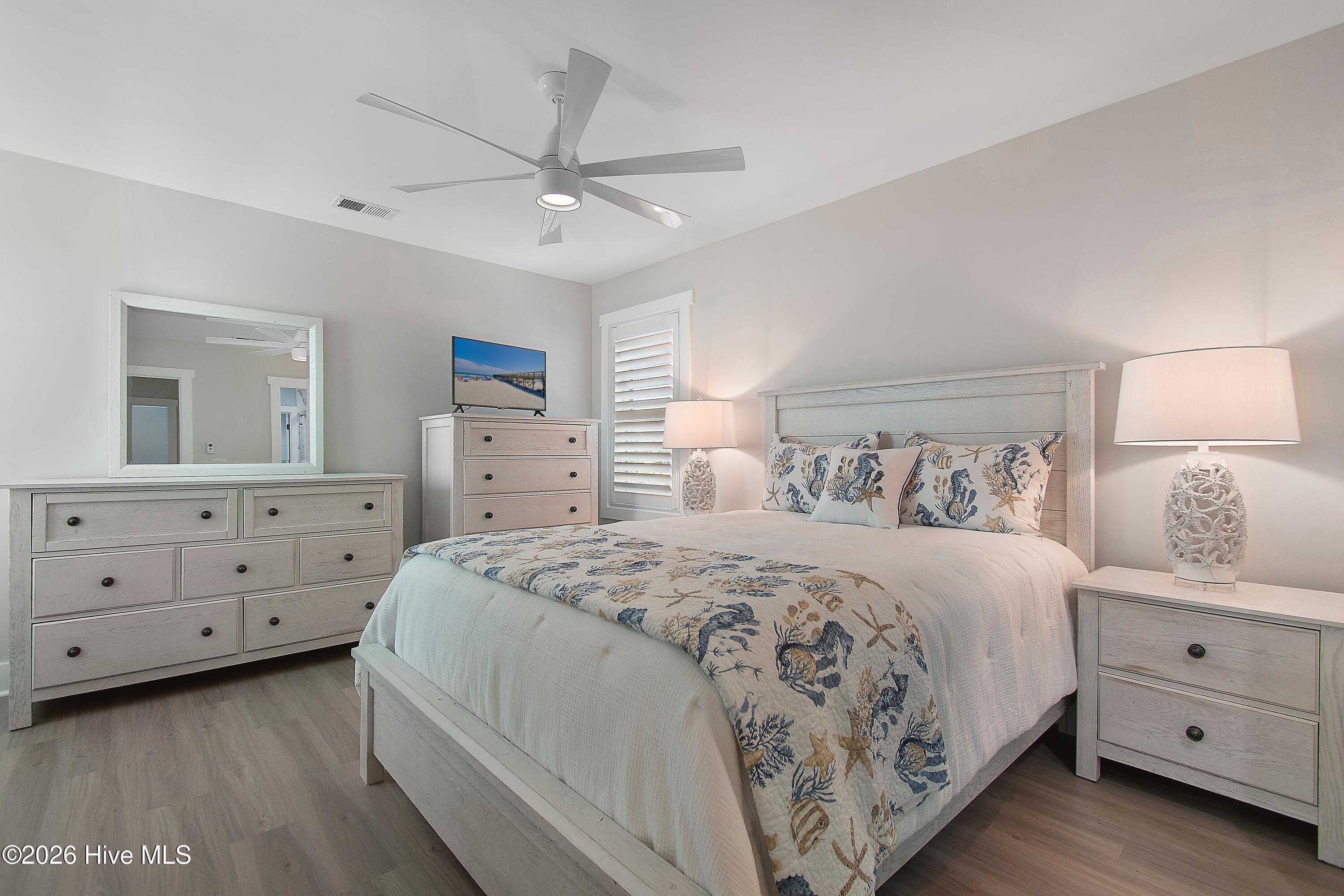 1707 East Main Street Sunset Beach, NC 28468 - Photo 22 of 44 Upper Level Bedroom