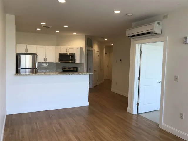 $2,583 | 875 Elm Street, Unit 214, Manchester, NH 03101