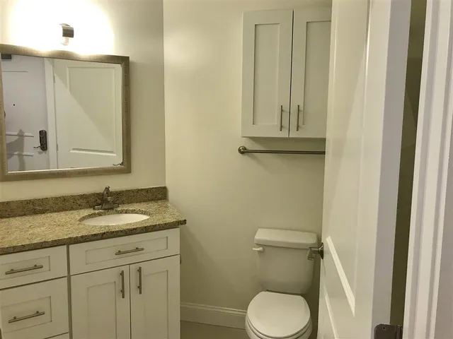 $2,583 | 875 Elm Street, Unit 214, Manchester, NH 03101