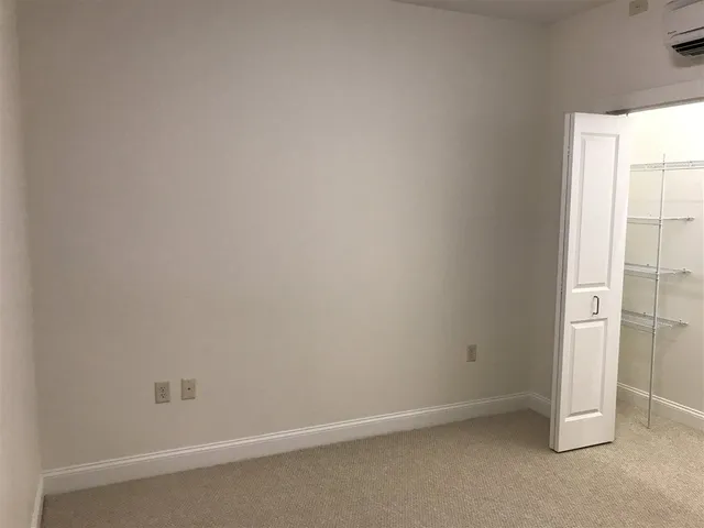 $2,583 | 875 Elm Street, Unit 214, Manchester, NH 03101