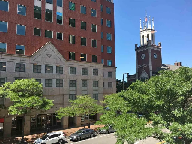 $2,583 | 875 Elm Street, Unit 214, Manchester, NH 03101