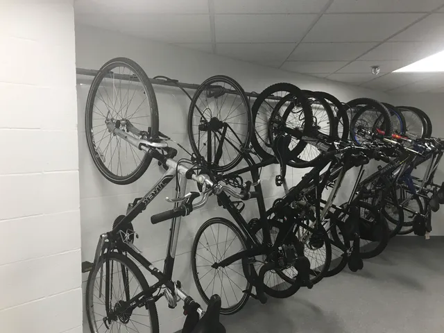 $2,583 | 875 Elm Street, Unit 214, Manchester, NH 03101