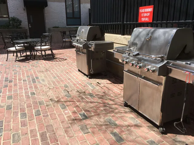 $2,583 | 875 Elm Street, Unit 214, Manchester, NH 03101