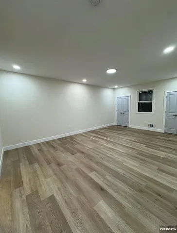 $5,000 | 235-237 Preakness Avenue, Paterson, NJ 07502