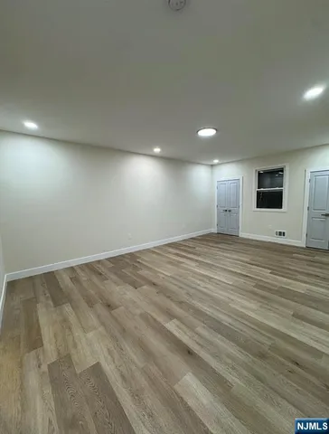 $5,000 | 235-237 Preakness Avenue, Paterson, NJ 07502