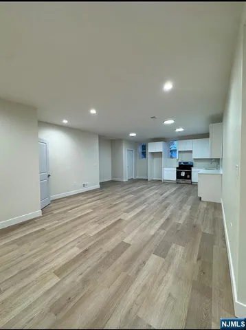 $5,000 | 235-237 Preakness Avenue, Paterson, NJ 07502