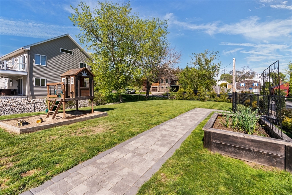 517 Pearse Road Swansea, MA 02777 - Photo 32 of 42 Gallery Image 32