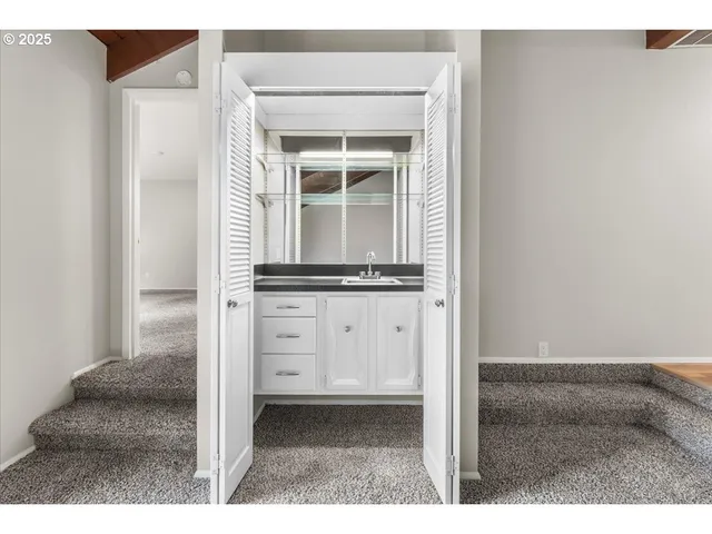 $235,000 | 2105 Northeast 136th Avenue, Vancouver, WA 98682