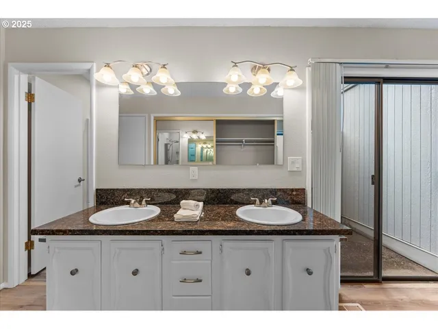 $235,000 | 2105 Northeast 136th Avenue, Vancouver, WA 98682