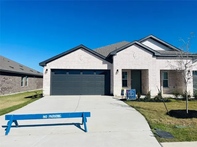 a house view with a outdoor space