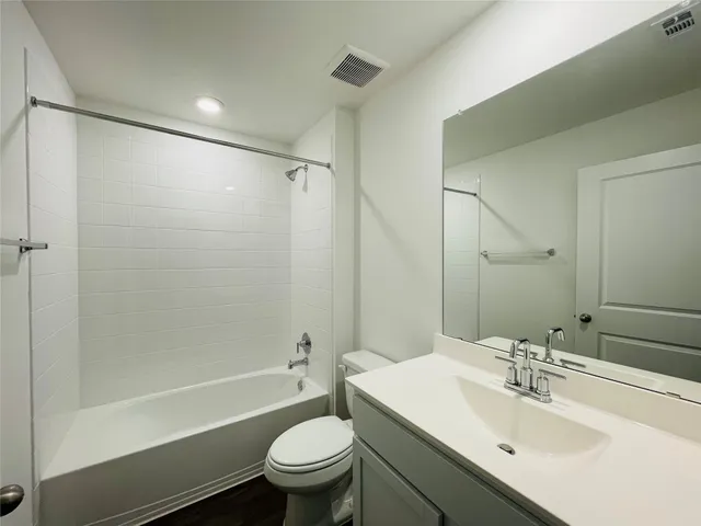 $1,900 | 18508 A High Flyer Way Manor, Manor, TX 78653