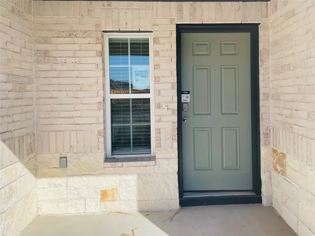 $1,900 | 18508 A High Flyer Way Manor, Manor, TX 78653