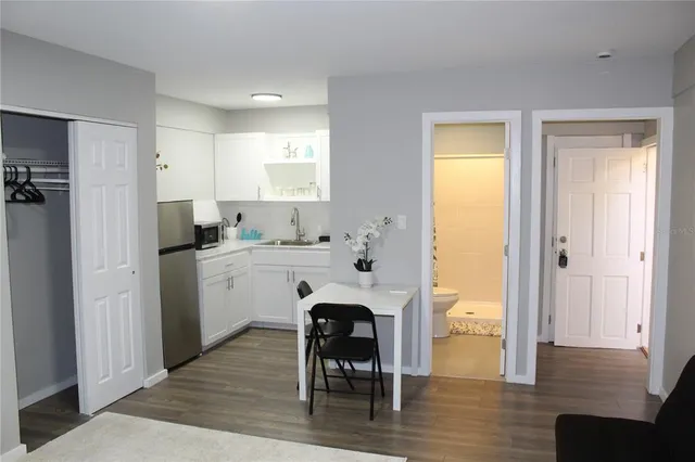 $1,350 | 6027 1st Avenue North, Unit A, St. Petersburg, FL 33710