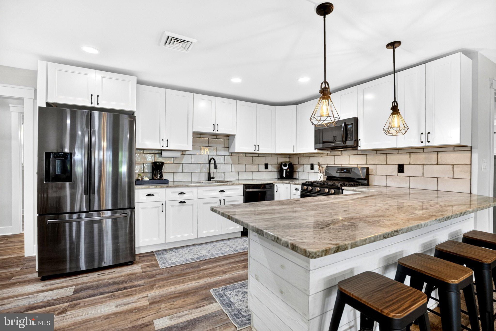 57 Island Road Monroeville, NJ 08343 - Photo 63 of 82 Modern kitchen with stylish finishes.