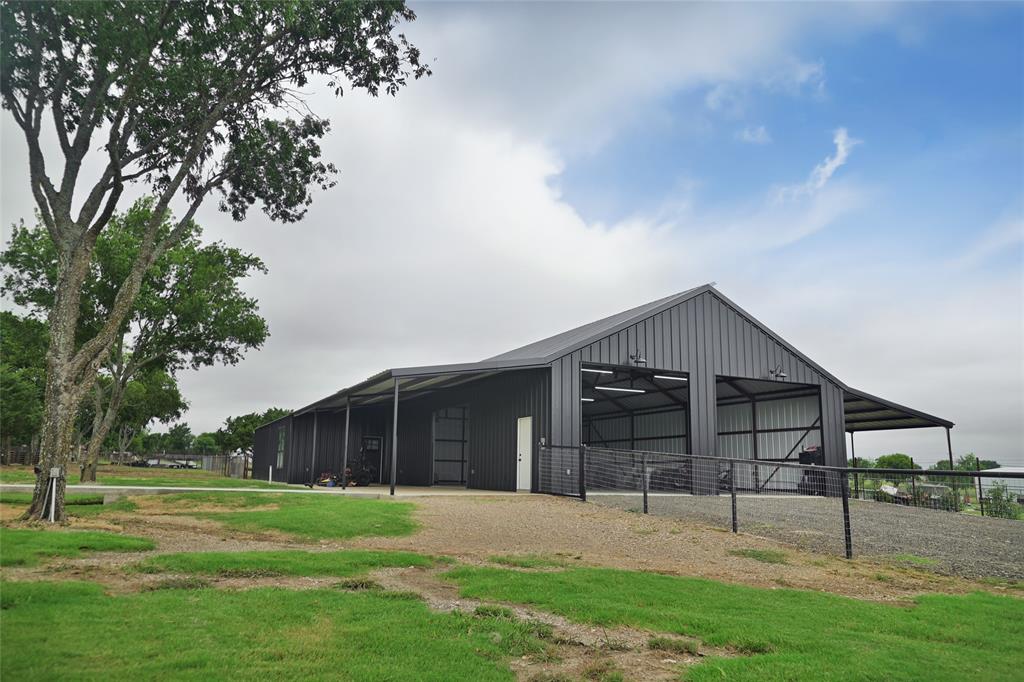 200 Corral Road Godley, TX 76044 - Photo 8 of 40 Gallery Image 8