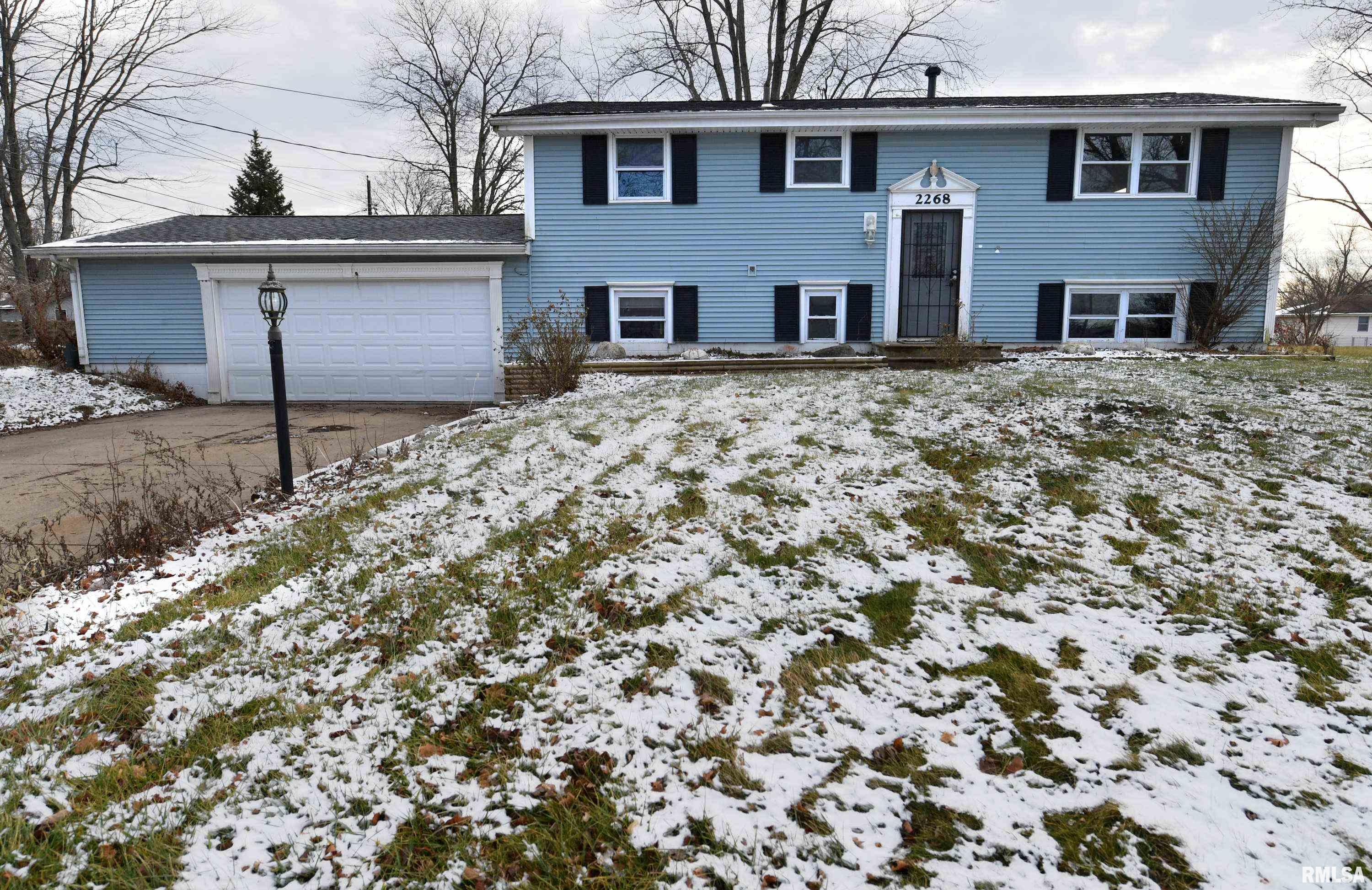 2268 Partridge Lane Washington, IL 61571 - Photo 1 of 49 Gallery Image 1