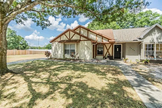 $2,250 | 3302 Laurel Dale Drive, Tampa, FL 33618