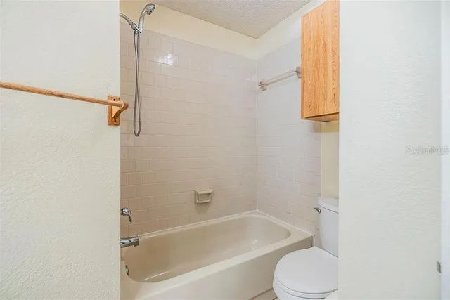 $2,250 | 3302 Laurel Dale Drive, Tampa, FL 33618