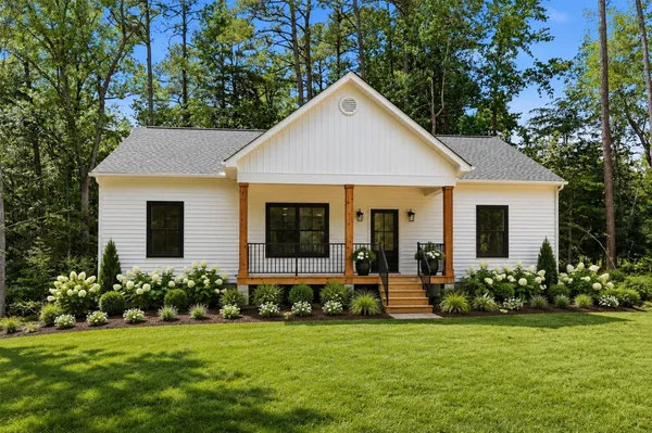 $364,000 | 42 Stampers Bay Road, Hartfield, VA 23071