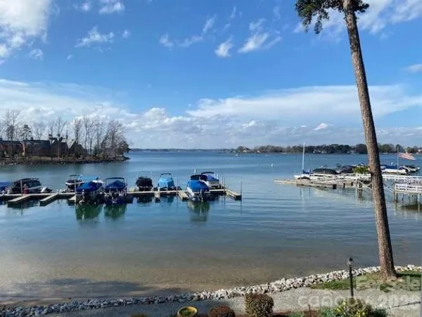 $1,091,000 | 20407 Harborgate Court, Unit 408, Cornelius, NC 28031