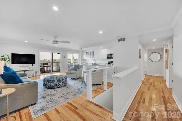 $1,091,000 | 20407 Harborgate Court, Unit 408, Cornelius, NC 28031