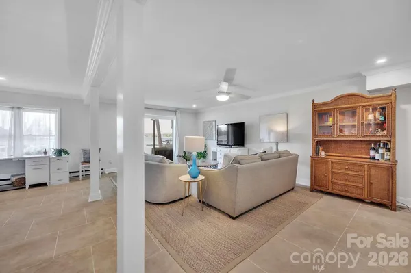 $1,091,000 | 20407 Harborgate Court, Unit 408, Cornelius, NC 28031