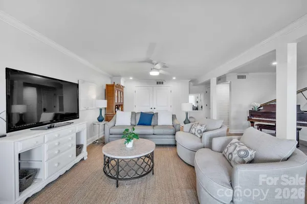 $1,091,000 | 20407 Harborgate Court, Unit 408, Cornelius, NC 28031