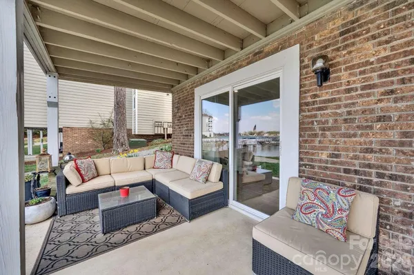 $1,091,000 | 20407 Harborgate Court, Unit 408, Cornelius, NC 28031