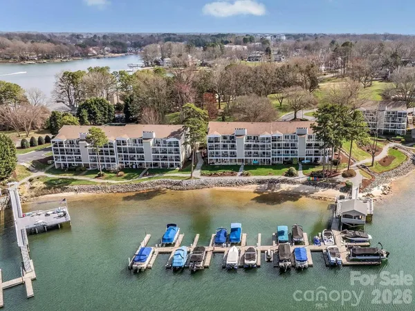 $1,091,000 | 20407 Harborgate Court, Unit 408, Cornelius, NC 28031