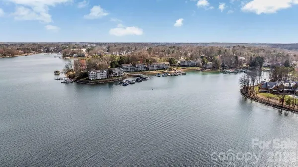 $1,091,000 | 20407 Harborgate Court, Unit 408, Cornelius, NC 28031