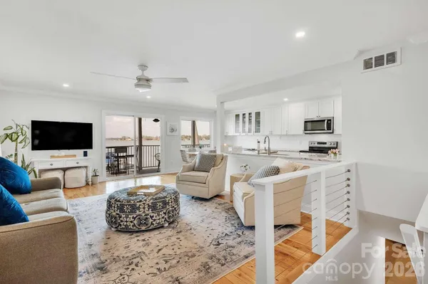 $1,091,000 | 20407 Harborgate Court, Unit 408, Cornelius, NC 28031