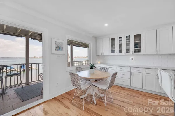 $1,091,000 | 20407 Harborgate Court, Unit 408, Cornelius, NC 28031