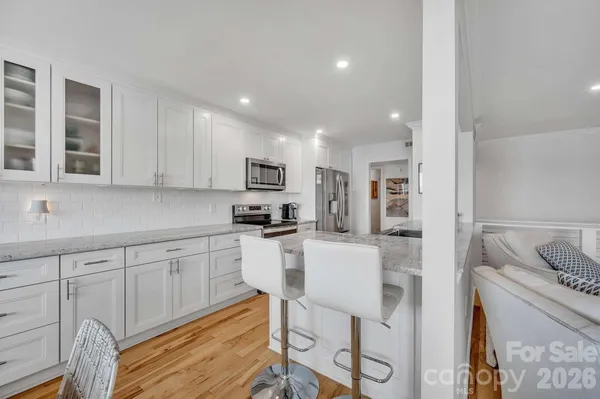 $1,091,000 | 20407 Harborgate Court, Unit 408, Cornelius, NC 28031